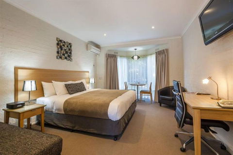 COMFORT INN COACH AND BUSHMANS - Surfers Gold Coast 1