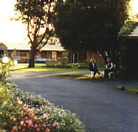Colonial Village Motel - Surfers Gold Coast