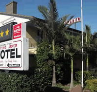 Flying Spur Motel - Surfers Gold Coast