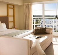 Quality Suites Deep Blue - Surfers Gold Coast