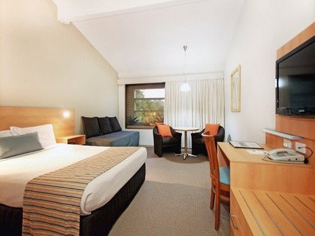 Quality Hotel Airport International - Surfers Gold Coast 2