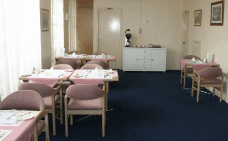 Comfort Inn Greensborough - Surfers Gold Coast 1
