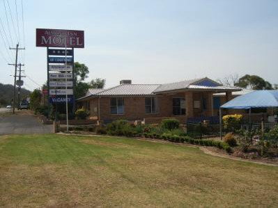 Almond Inn Motel - Surfers Gold Coast 0