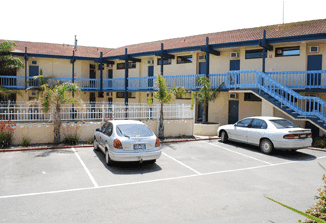 Lakes Central Hotel - Surfers Gold Coast 0