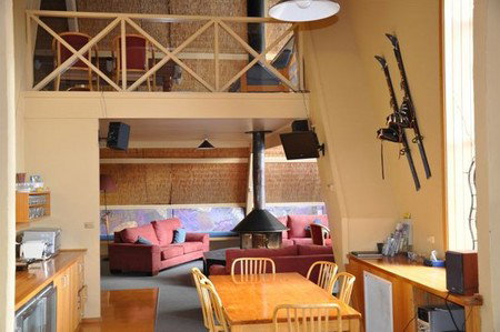 Ripparoo Ski Lodge - Surfers Gold Coast 2