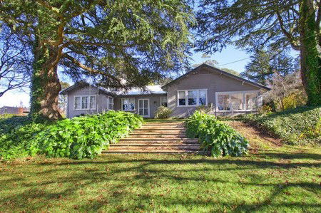 Robin Hill - Surfers Gold Coast 0