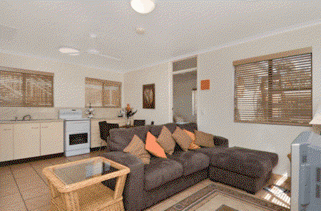 Cayman Quays - Surfers Gold Coast 5