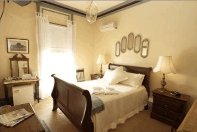 Fremantle Colonial Accommodation - Surfers Gold Coast 0