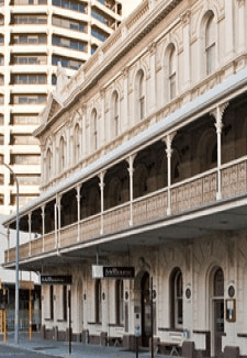 The Melbourne Hotel - Surfers Gold Coast
