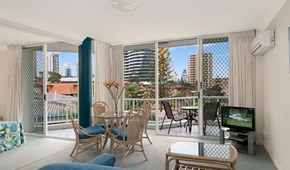 Santa Anne By The Sea - Surfers Gold Coast 1