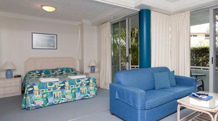 Santa Anne By The Sea - Surfers Gold Coast 3