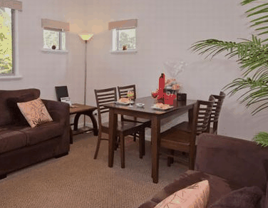 Adamsons Riverside Accommodation - Surfers Gold Coast 4
