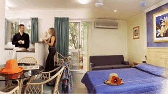 Seagulls Resort On The Seafront - Surfers Gold Coast 1