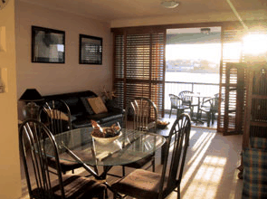 Goldsborough Place - Surfers Gold Coast