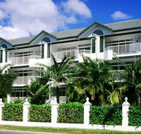 Costa Royale Beachfront Apartments - Surfers Gold Coast