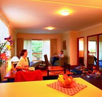 Oxley Court Serviced Apartments - Surfers Gold Coast
