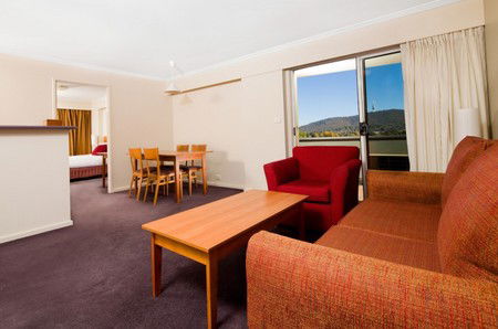 Mantra On Northbourne - Surfers Gold Coast 2