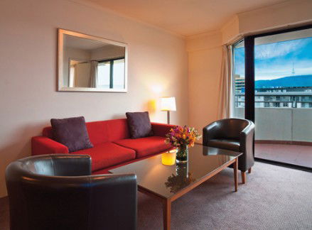 Medina Executive James Court Canberra - Surfers Gold Coast 4