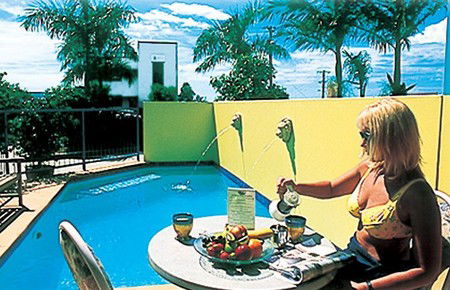Caribbean Motel - Surfers Gold Coast 1