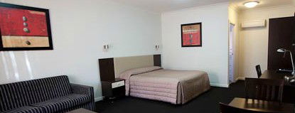 Charles Sturt Motor Inn - Surfers Gold Coast 0
