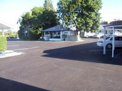 Colonial Court Motor Inn - Surfers Gold Coast 3
