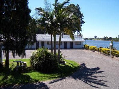 Colonial Court Motor Inn - Surfers Gold Coast 4