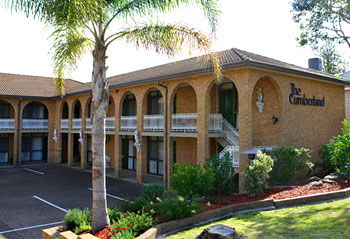 Cumberland Motor Inn - Surfers Gold Coast 1