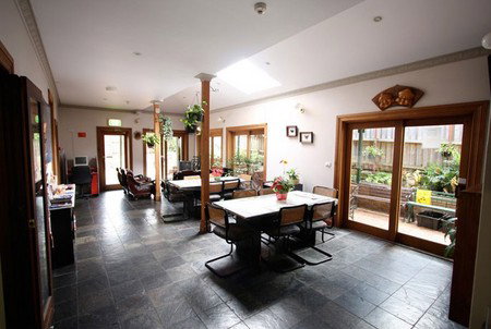 Alishan International Guesthouse - Surfers Gold Coast 5