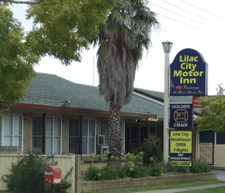 Lilac City Motor Inn  Streakhouse - Surfers Gold Coast