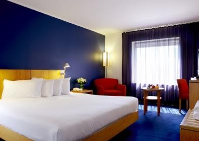 Novotel Rockford Darling Harbour - Surfers Gold Coast 1