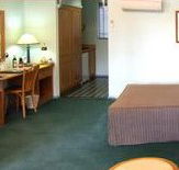Young Federation Motor Inn - Surfers Gold Coast