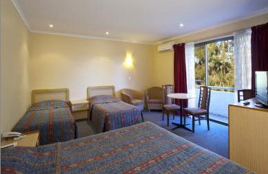 Best Western Reef Motor Inn - Surfers Gold Coast 2