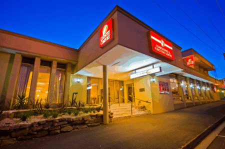 Mid City Warrnambool - Surfers Gold Coast
