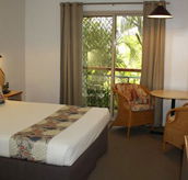 Colonial Village Motel - Surfers Gold Coast