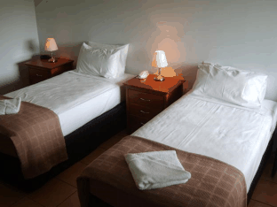 Cairns Reef Apartments And Motel - Surfers Gold Coast 3