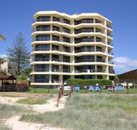 Spindrift On The Beach - Surfers Gold Coast