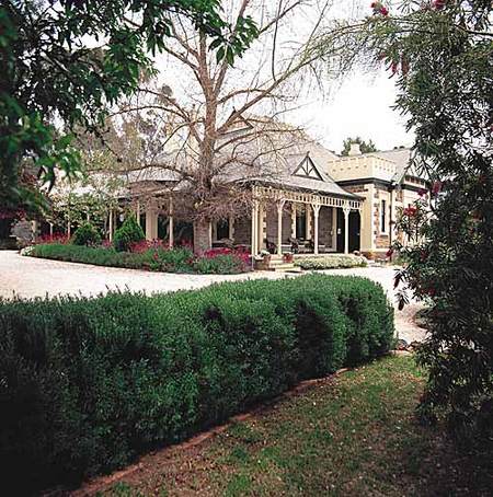 The Lodge Country House - Surfers Gold Coast 0