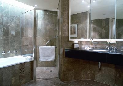 Intercontinental Adelaide - Surfers Gold Coast 2