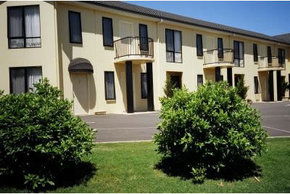 Hopkins House Motel & Apartments - Surfers Gold Coast 2