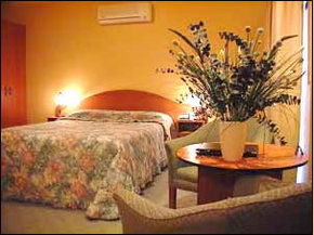 Hopkins House Motel & Apartments - Surfers Gold Coast 4