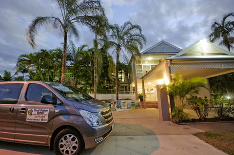 Reef Palms - Surfers Gold Coast 0
