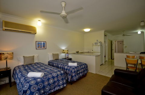 Reef Palms - Surfers Gold Coast 2