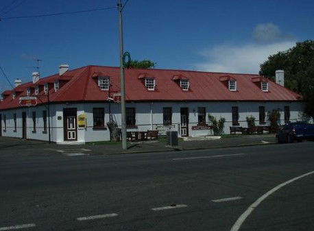 Caledonian Inn Hotel Motel - Surfers Gold Coast 0