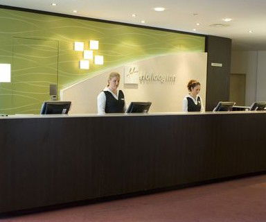 Holiday Inn Melbourne Airport - Surfers Gold Coast 2