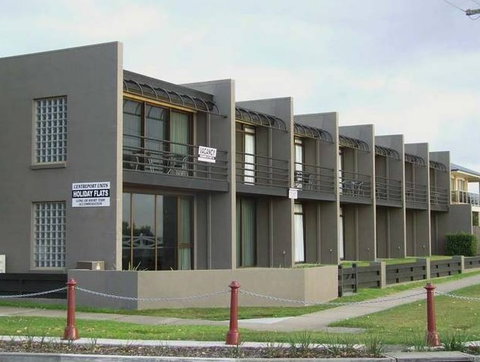 Centreport Units - Surfers Gold Coast 0