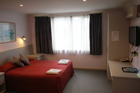 Hume Villa Motor Inn - Surfers Gold Coast 1