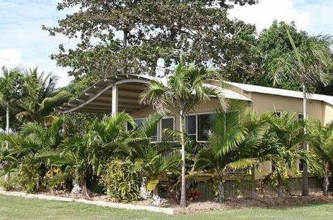 BIG4 Rollingstone Beach Caravan Resort - Surfers Gold Coast 0