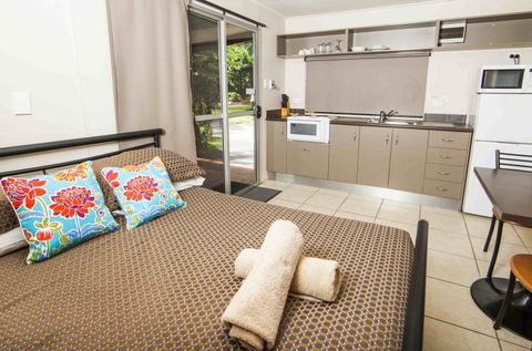 Lake Placid Tourist Park - Surfers Gold Coast 6