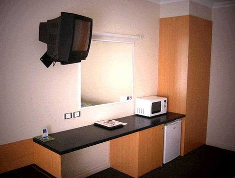 Victoria Lodge Motor Inn And Apartments - Surfers Gold Coast 3