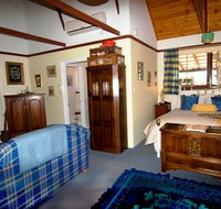 Hillside Country Retreat  - Surfers Gold Coast